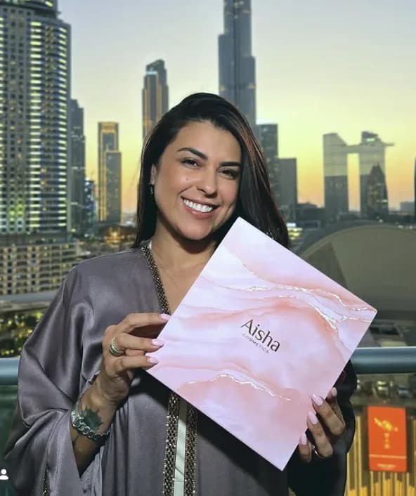 Foto de Jakelyne Yamashita, da marca Aisha Cosméticos